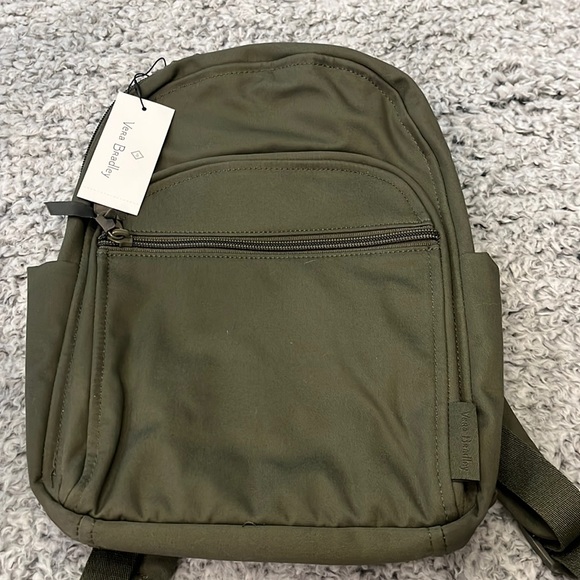 Vera Bradley Handbags - NWT Vera Bradley Small Backpack - Climbing Ivy Green